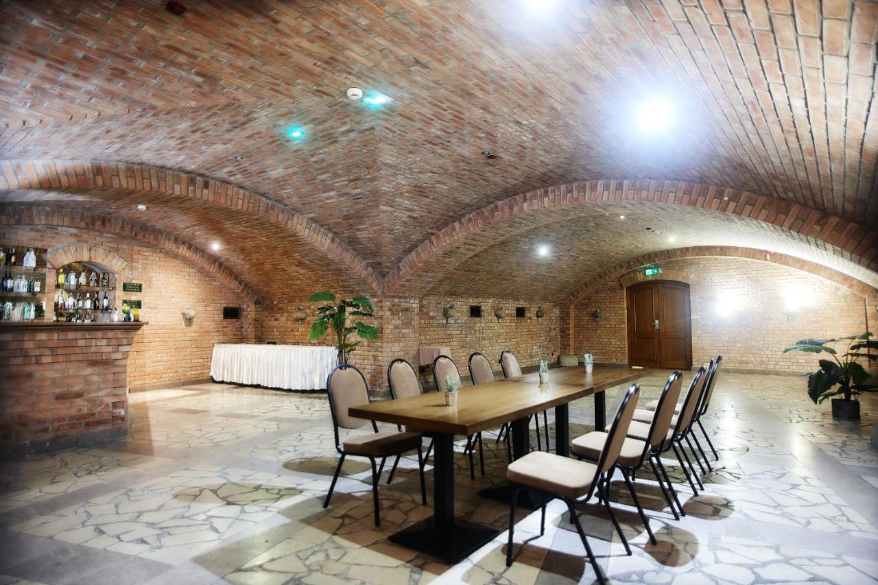 Hotel Sphinx Zabia Wola Exterior foto